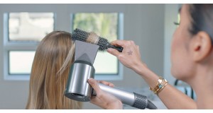 Фен Dyson и профессиональные стилисты: отзывы из салонов красоты
